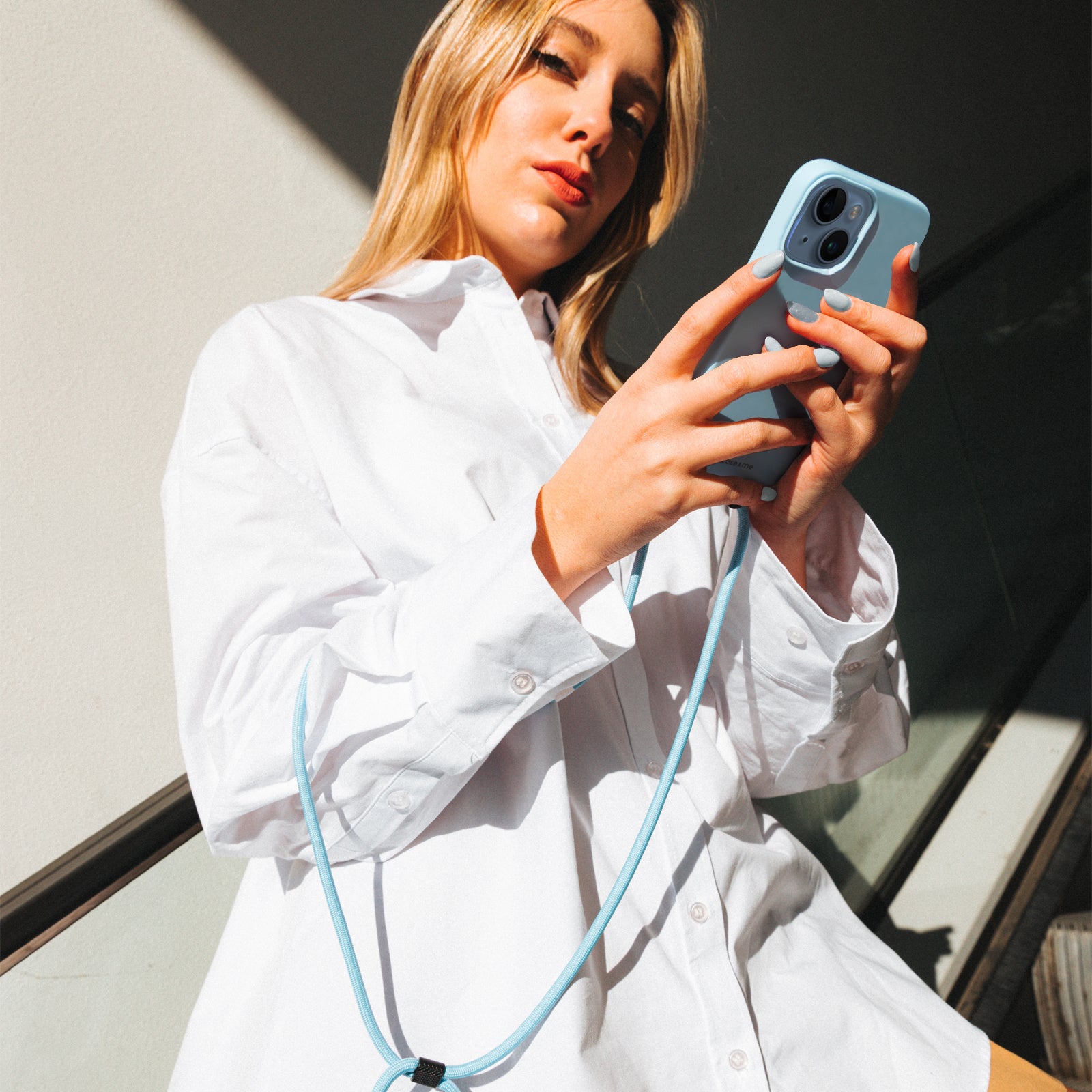 case&me cover con catena a cuori per iPhone 11, impugnatura a catena per selfie, viola pastello case&me cover con catena a cuori per iPhone 11, impugnatura a catena per selfie, viola pastello